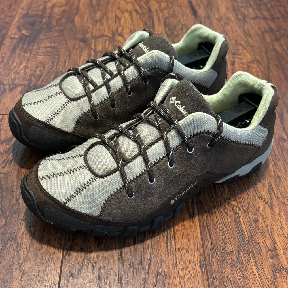 Columbia Dragonfly hiking shoes sz 8
